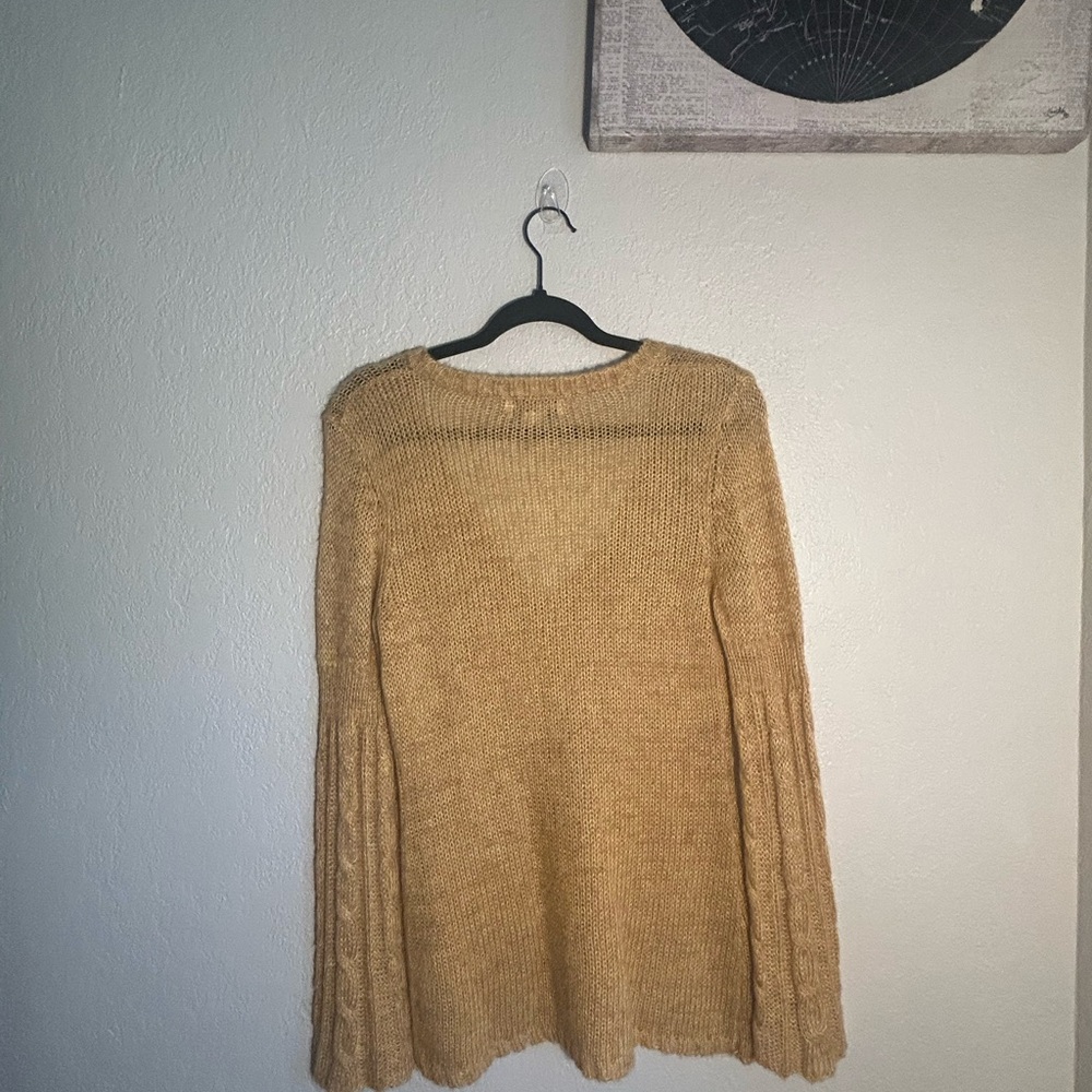 Next Era Couture Dijon Mustard V-Neck Sweater Size XL - Picture 3 of 4